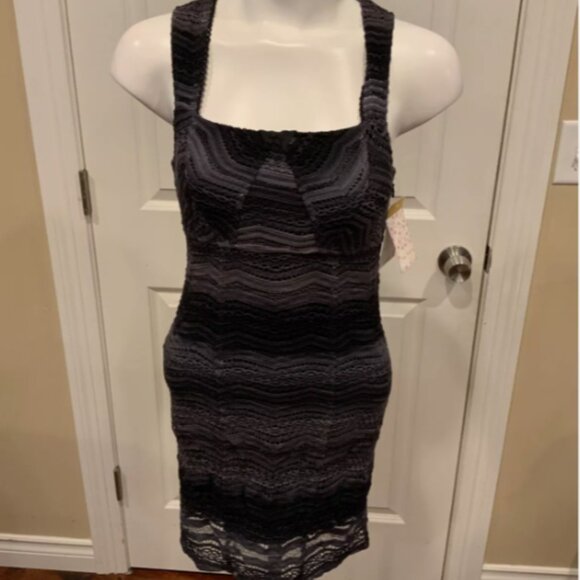 Free People all you ever wanted bodycon dress Size 6. Excellent condition - Picture 2 of 11